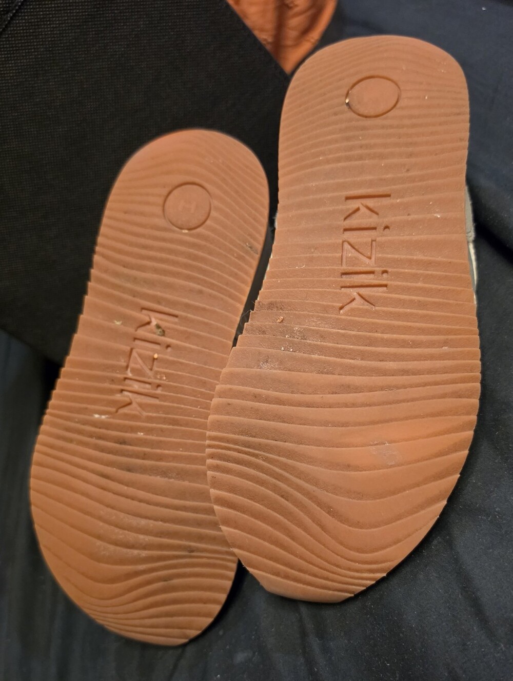Womens Casual Runner Shoes in Gray and Cream - Picture 4 of 4